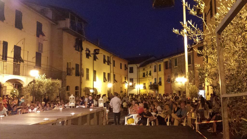 La Luna Nel Borgo Brugnato Exterior photo